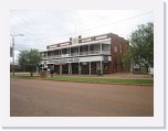 IMG_9287 * The Brick Hotel Quilpie * 2592 x 1944 * (1.33MB)